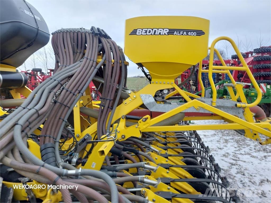 Bednar Omega OO6000 FL med Alfa-Drill Mechanické sejačky