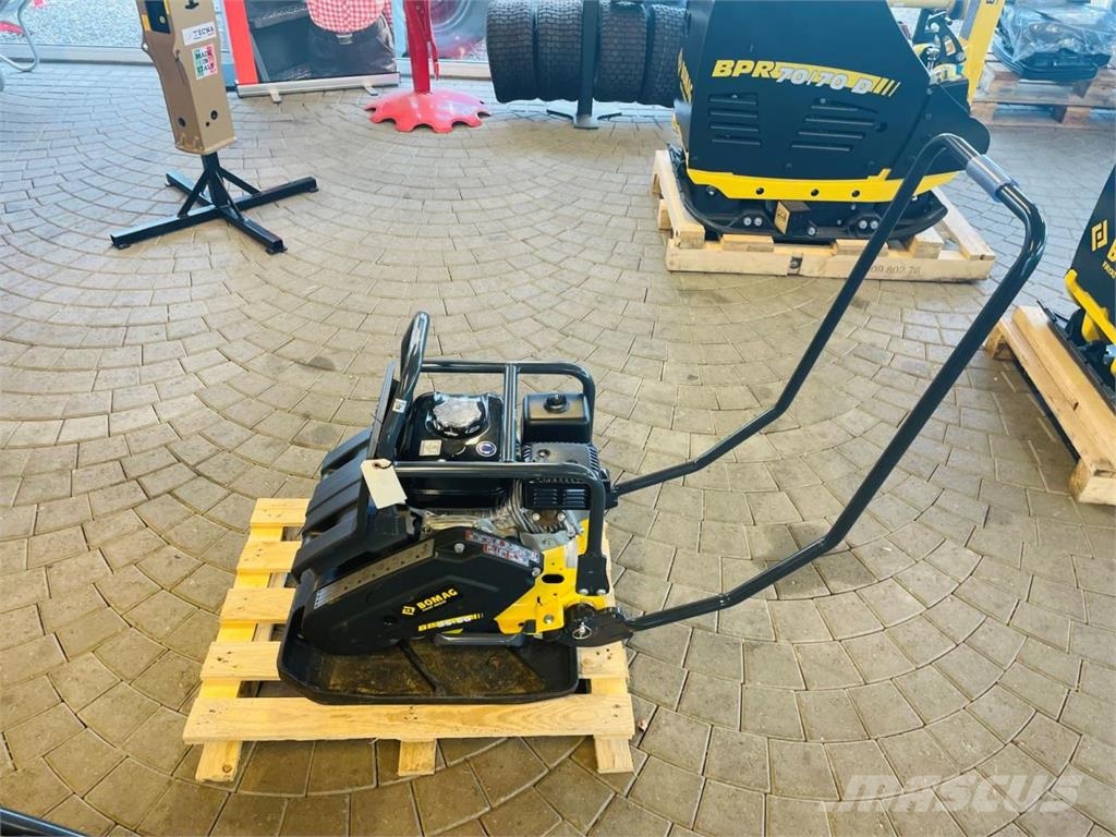 Bomag BP 25/50 Επίπεδοι κόπανοι