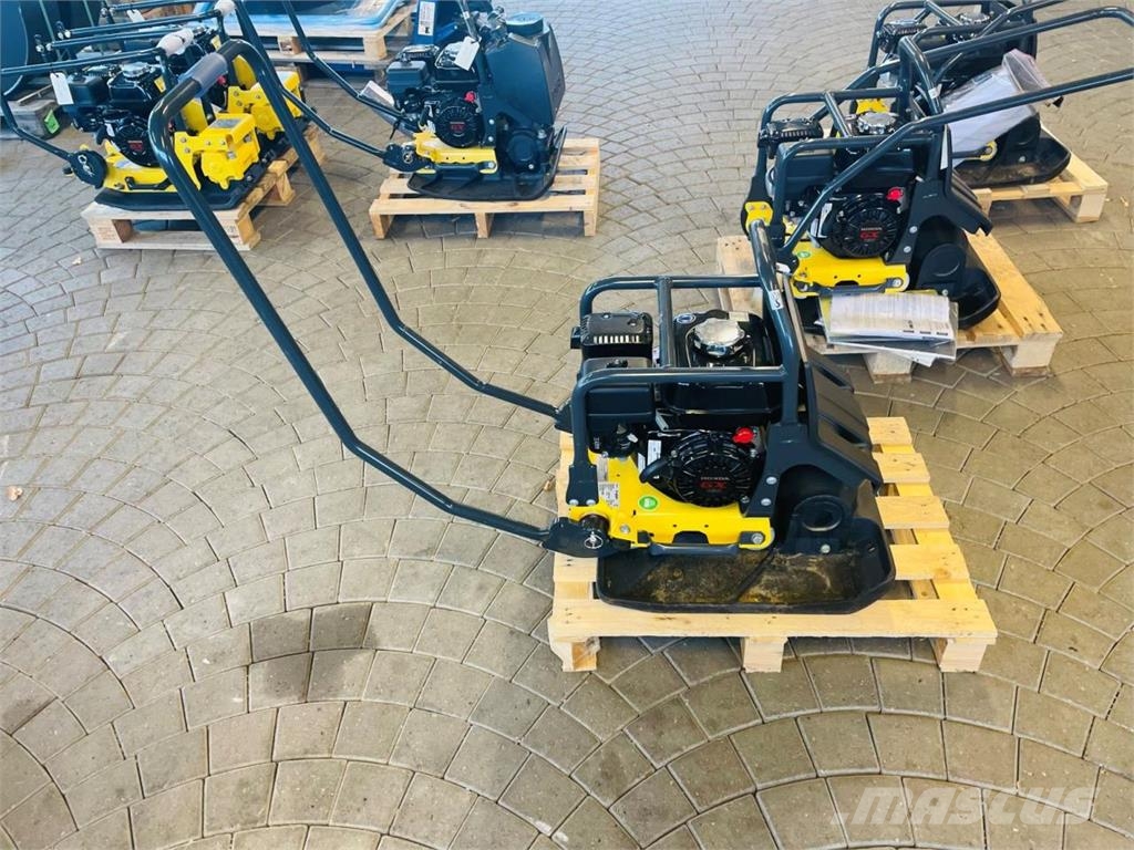 Bomag BP 25/50 Επίπεδοι κόπανοι