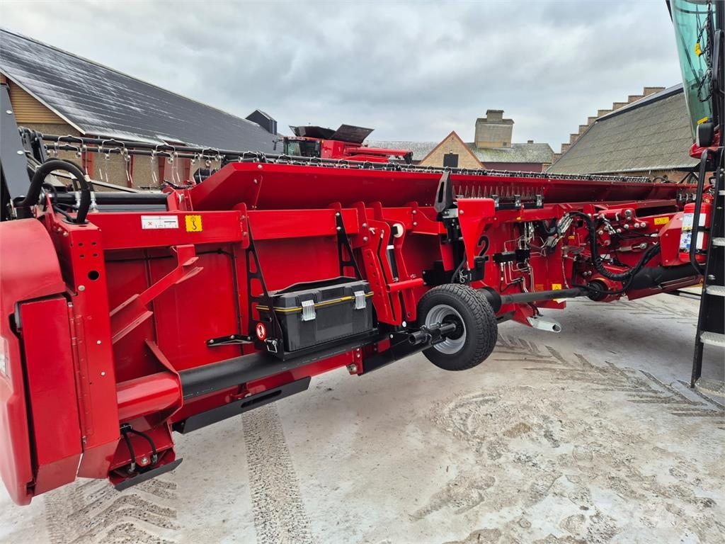 Case IH AXIAL-FLOW 8250 콤바인 수확기