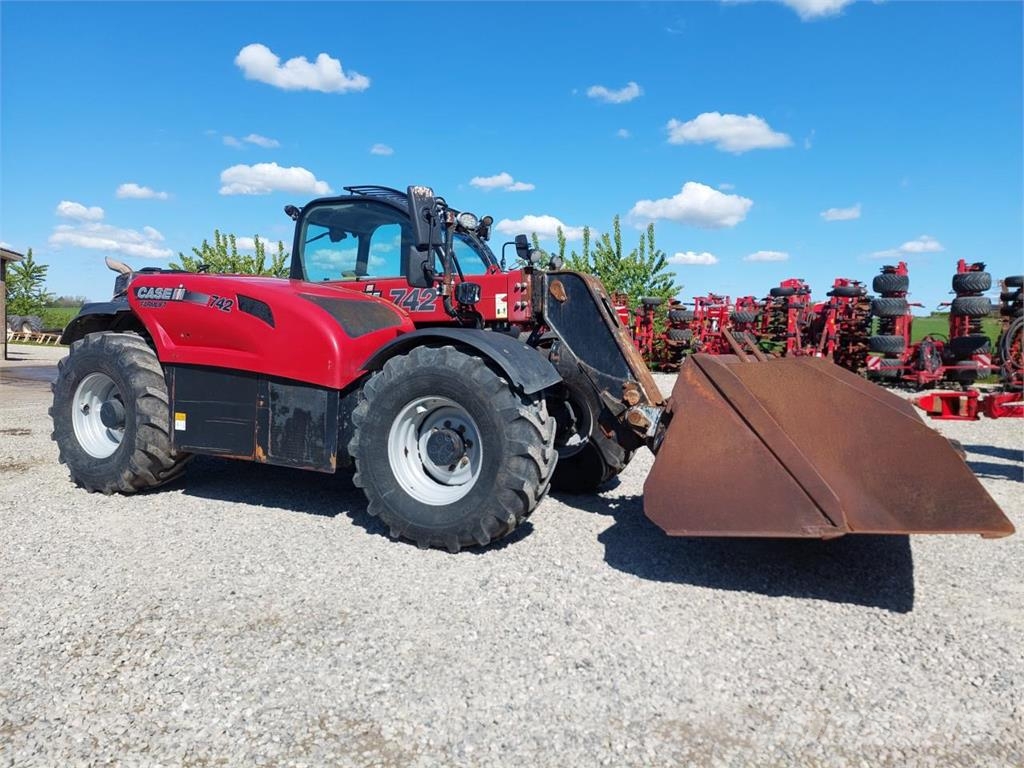 Case IH Farmlift 742 Lauksaimniecības pacēlāji