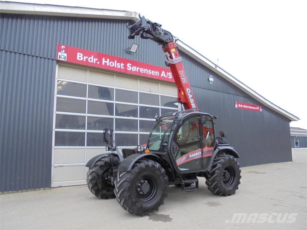 Case IH FARMLIFT 742 伸缩臂叉装车|叉装车