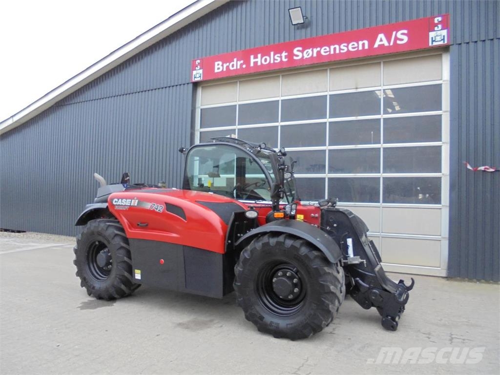 Case IH FARMLIFT 742 伸缩臂叉装车|叉装车