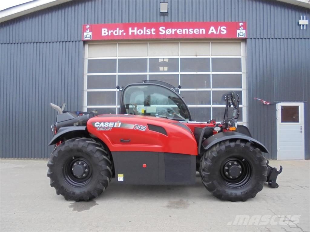 Case IH FARMLIFT 742 伸缩臂叉装车|叉装车