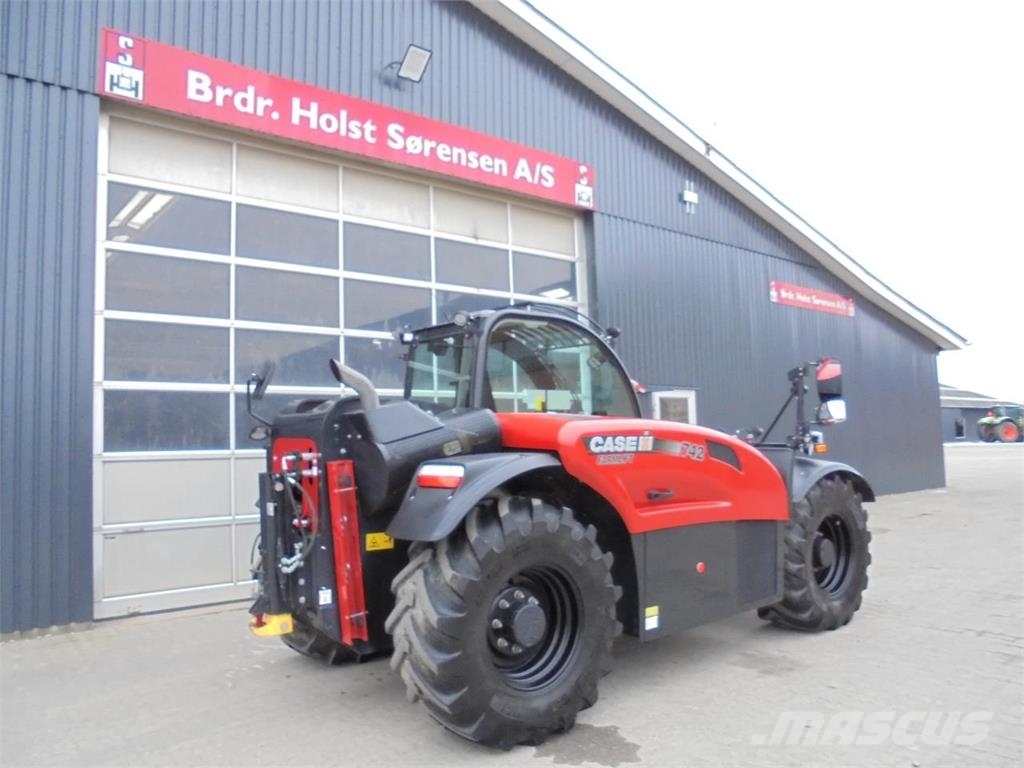 Case IH FARMLIFT 742 伸缩臂叉装车|叉装车