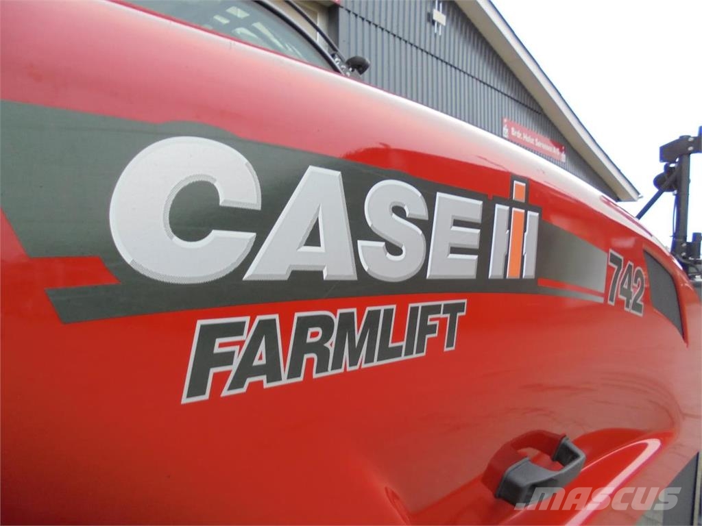 Case IH FARMLIFT 742 伸缩臂叉装车|叉装车