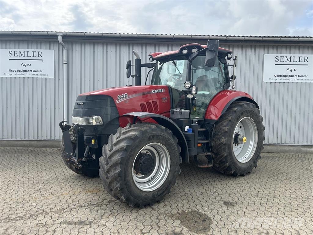 Case IH PUMA 240 CVX Traktory