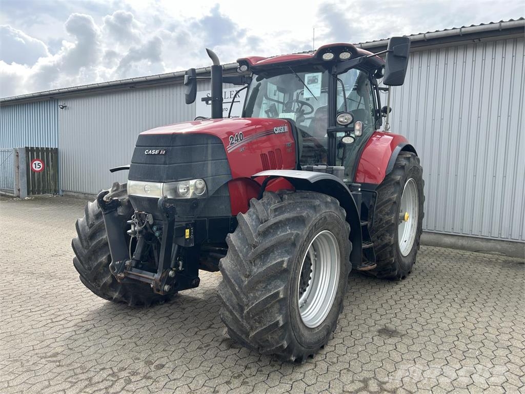 Case IH PUMA 240 CVX Traktory