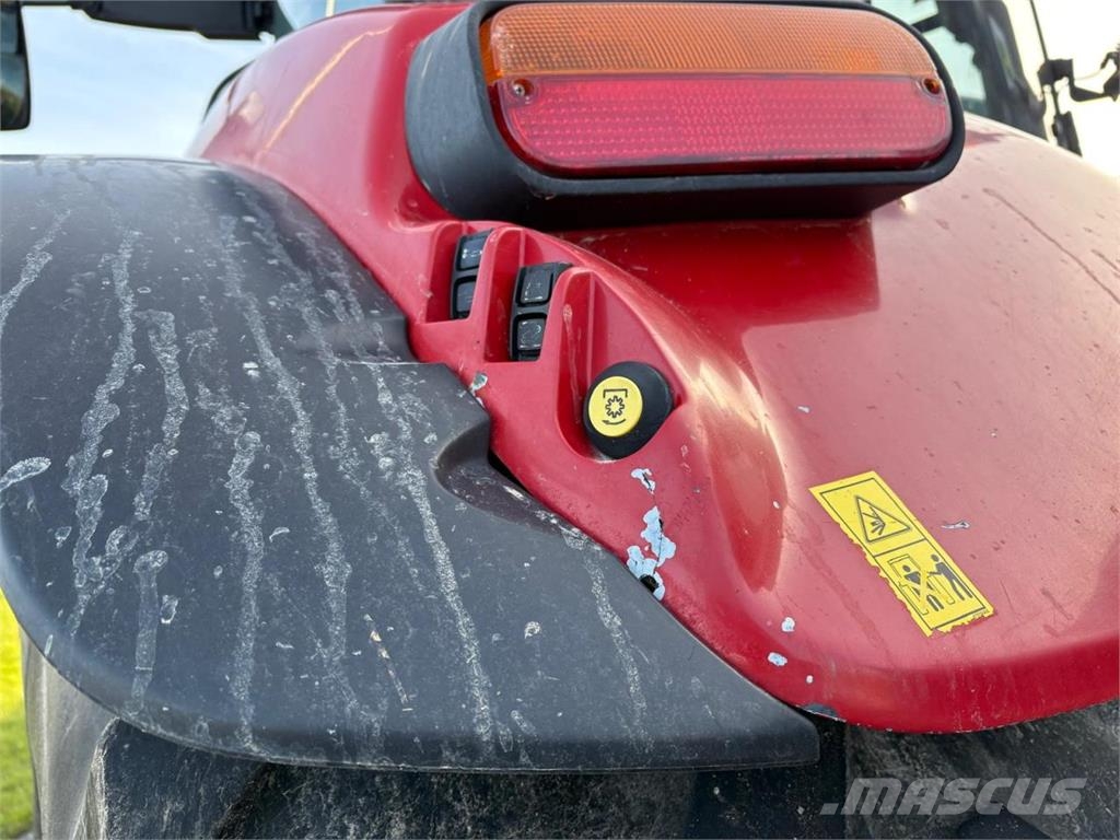 Case IH PUMA 240 CVX Traktori