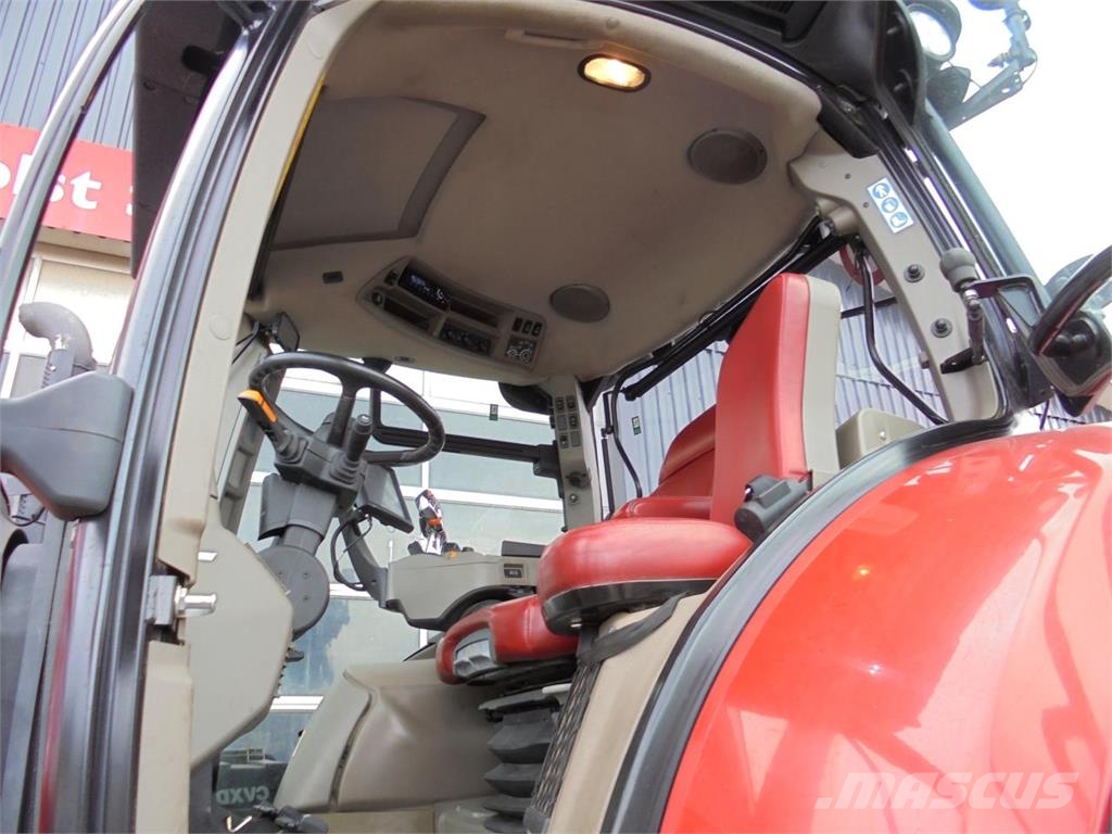 Case IH PUMA 240 CVXDRIVE Traktory