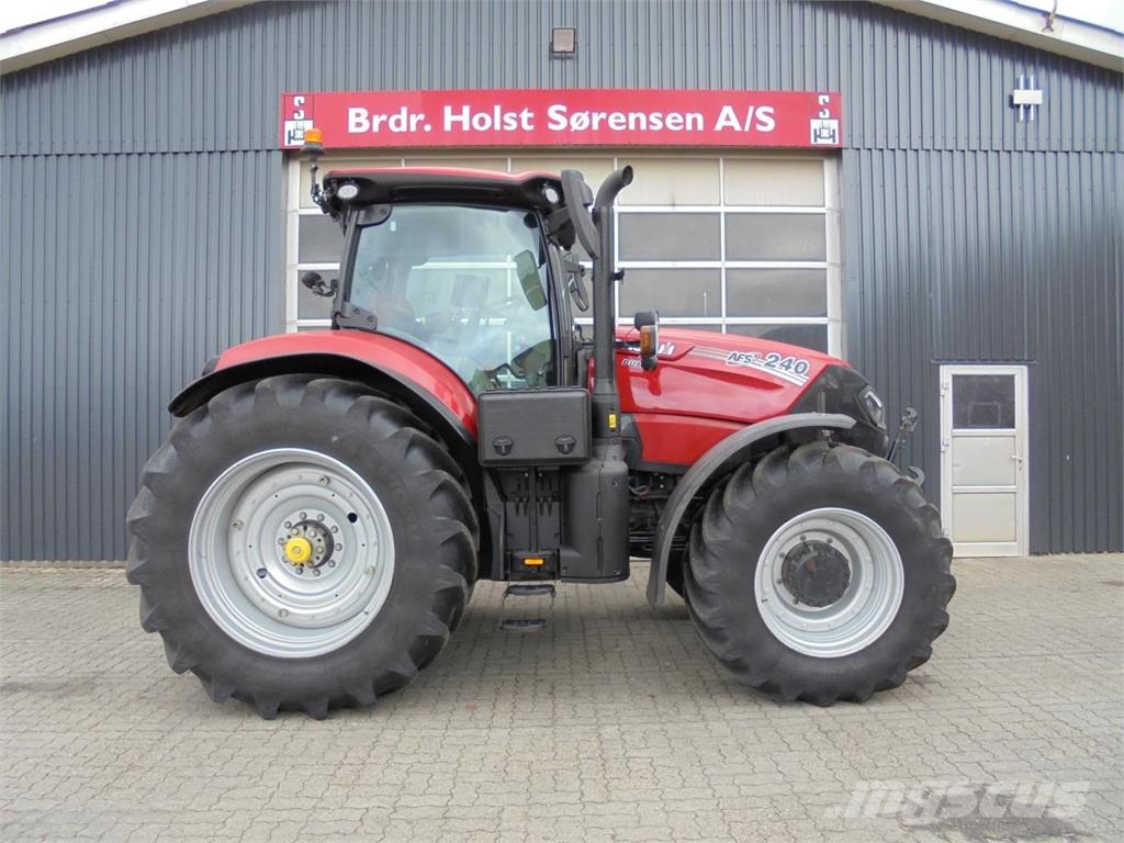 Case IH PUMA 240 CVXDRIVE Traktory