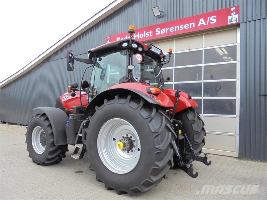 Case IH PUMA 240 CVXDRIVE Traktori