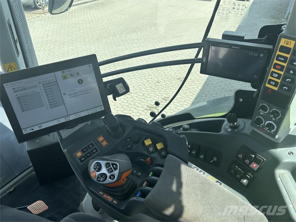 CLAAS AXION 870 Traktorer