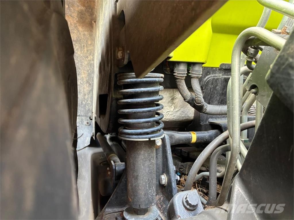 CLAAS AXION 870 拖拉机/农用车