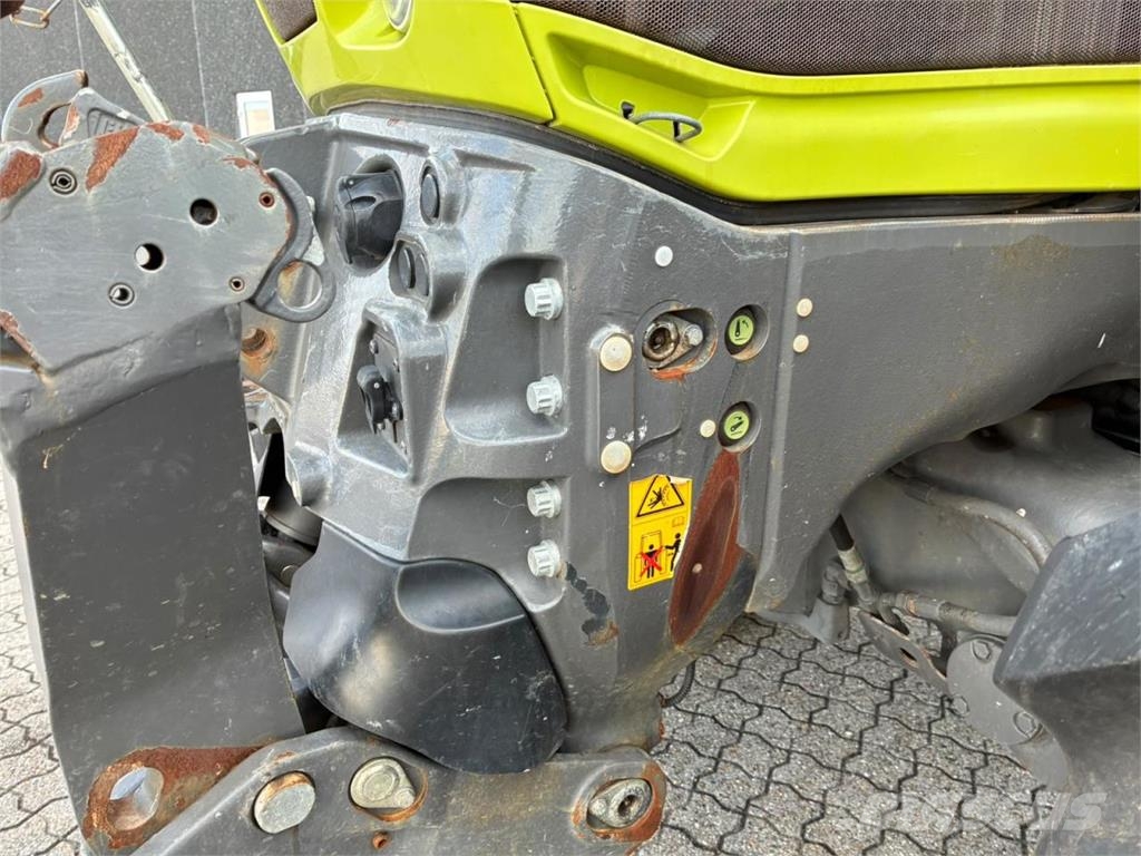CLAAS AXION 870 拖拉机/农用车