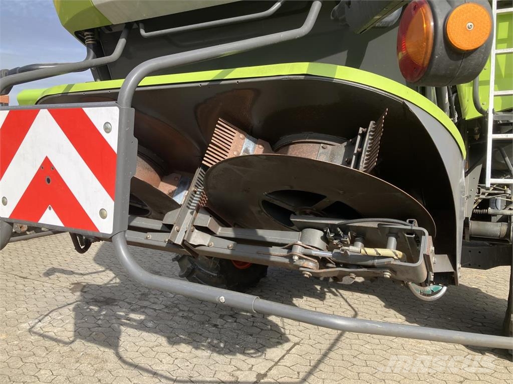 CLAAS Lexion 670 Kombinované zberacie stroje