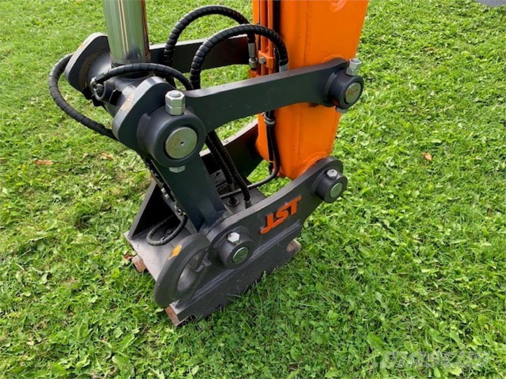 Develon DX85R-7 Mini excavators < 7t (Mini diggers)