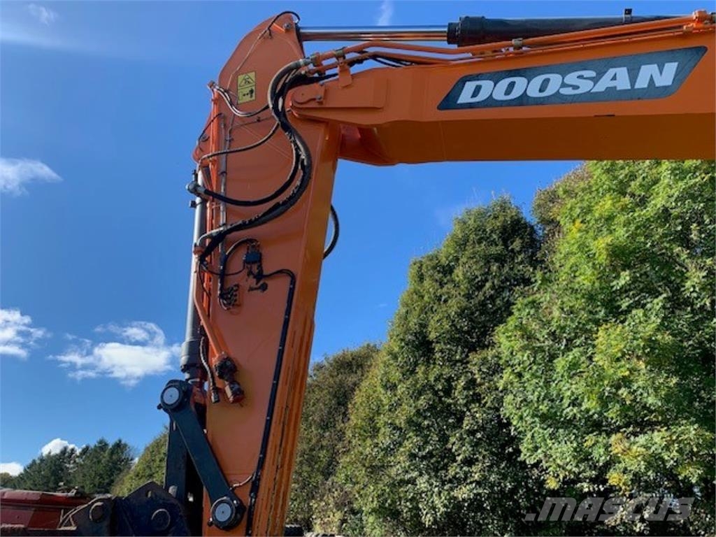 Doosan DX350LC-7 履带挖掘机