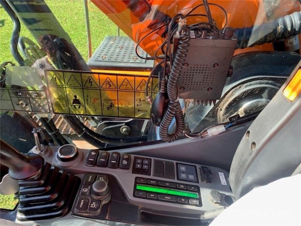Doosan DX350LC-7 履带挖掘机