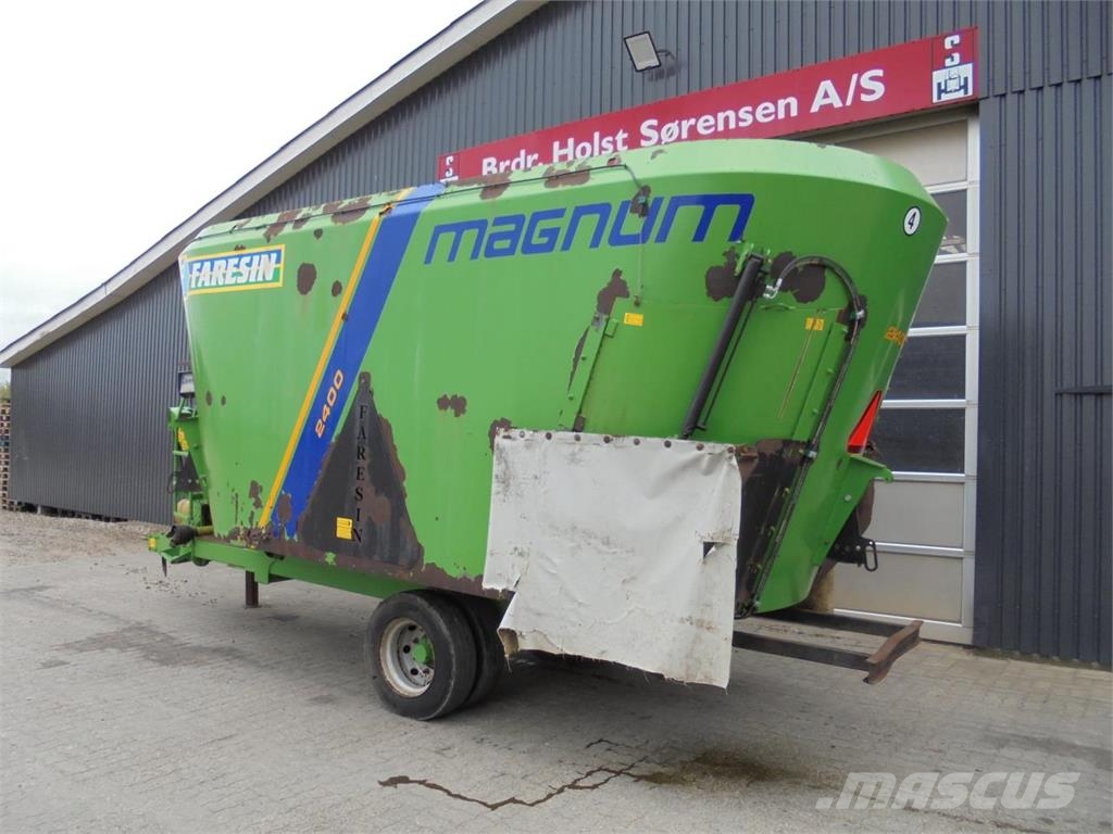 Faresin 24M3 Forage wagons