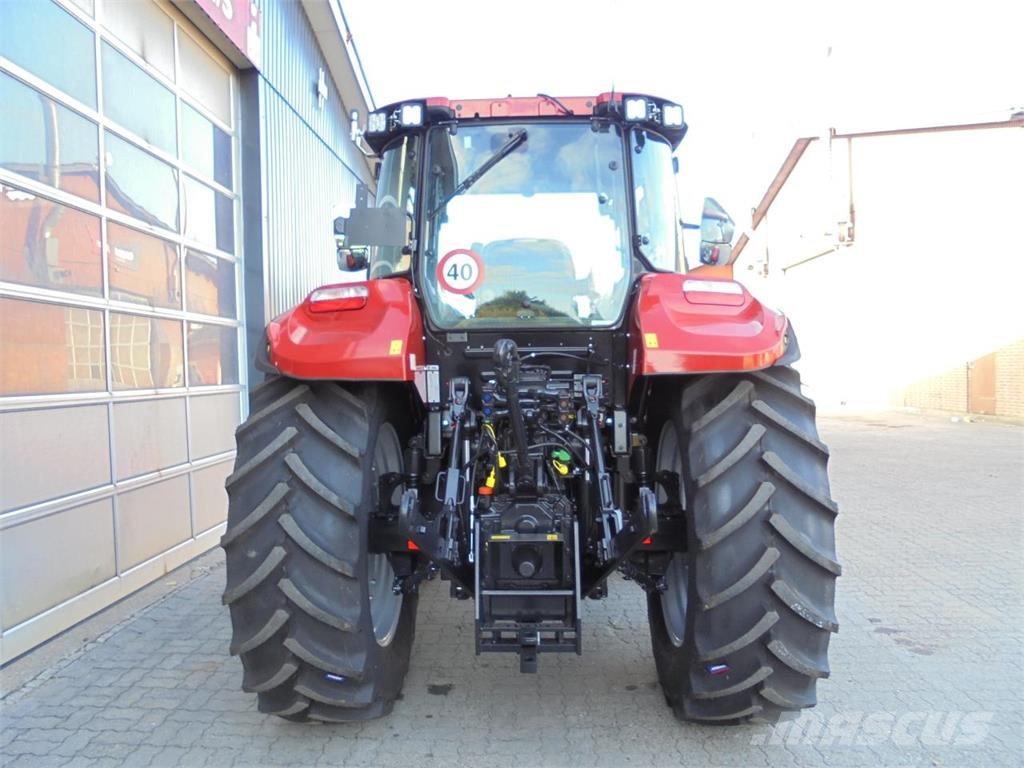 Farmall 120 M 트랙터