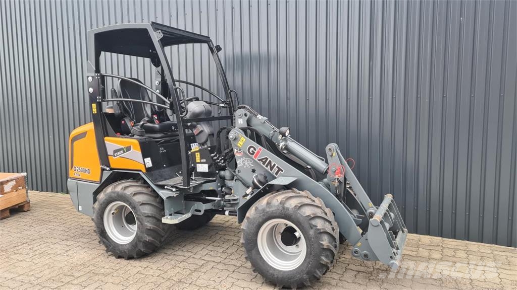 GiANT G2500XHD Mini utovarivači