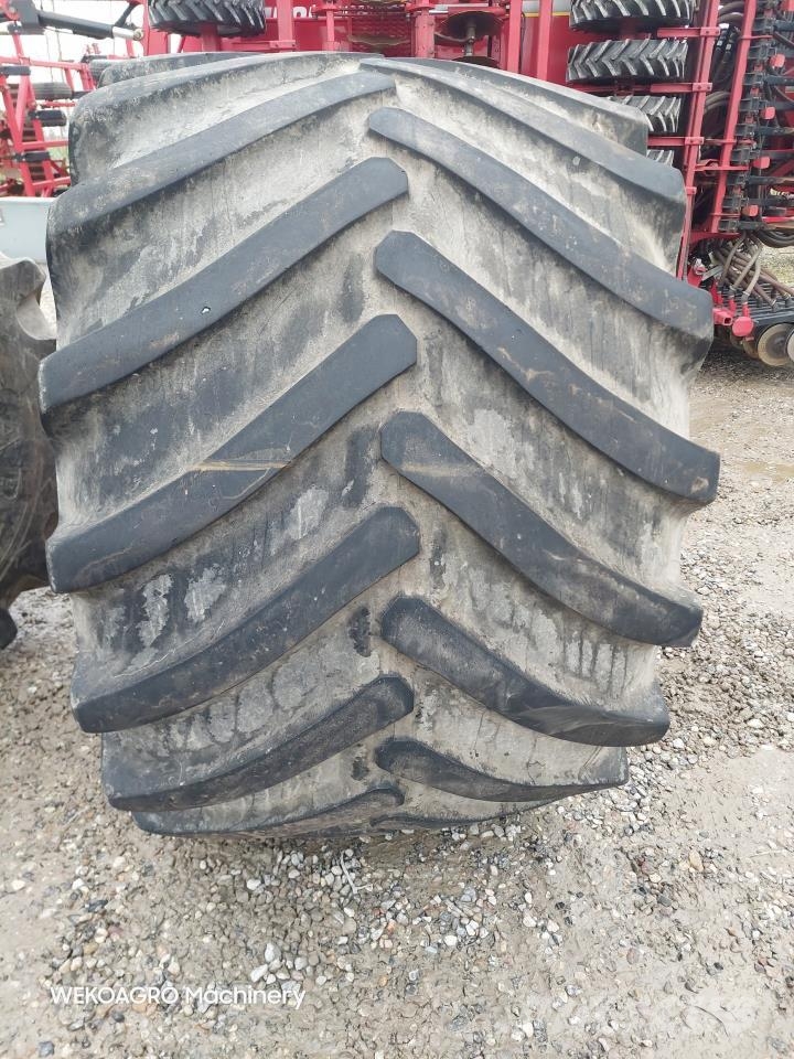 Goodyear Terra-Tire 73 x 44.00 - 32 NSH Tyres, wheels and rims