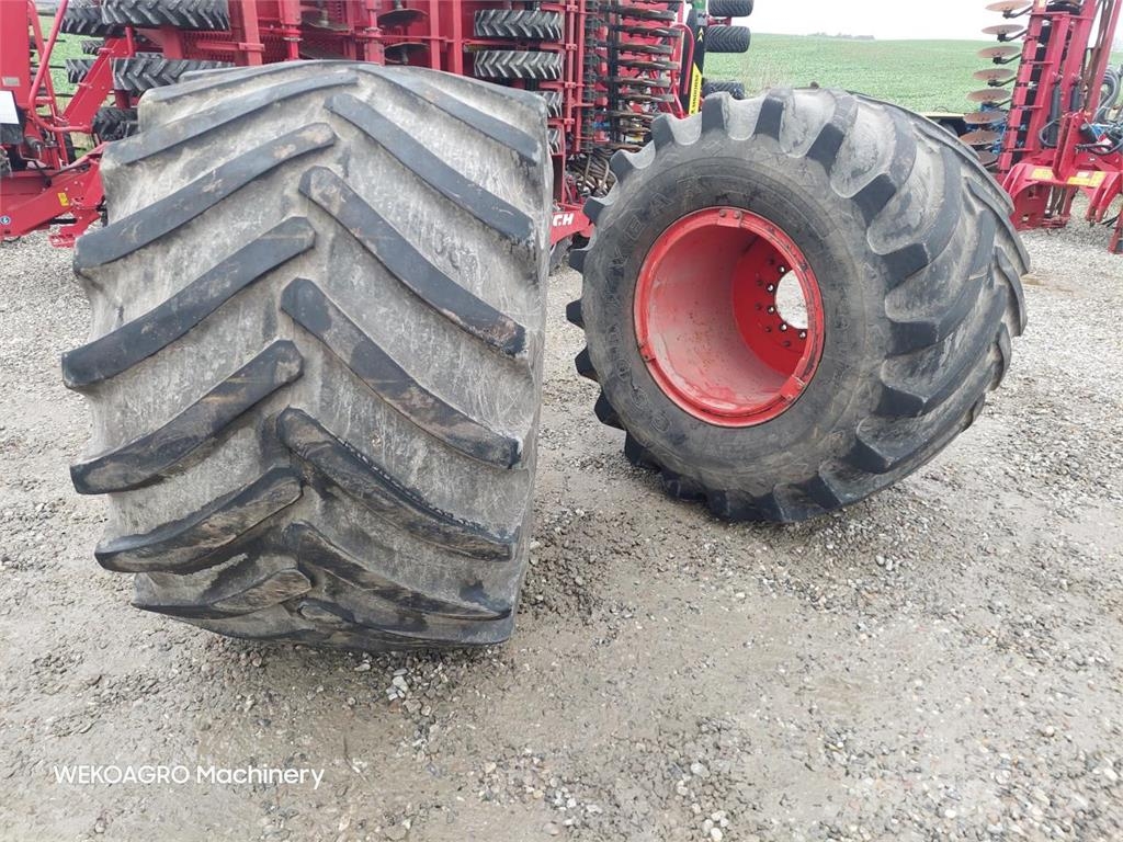 Goodyear Terra-Tire 73 x 44.00 - 32 NSH, Denmark - Used tires