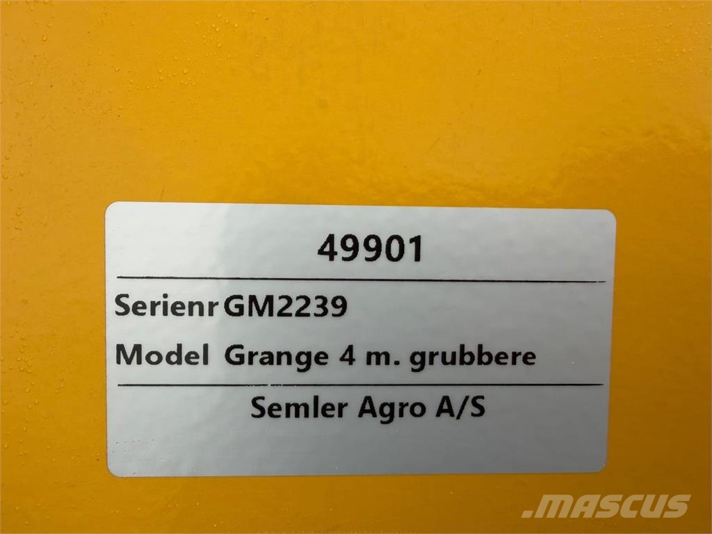 GRANGE CCT 4M Charrue à dents