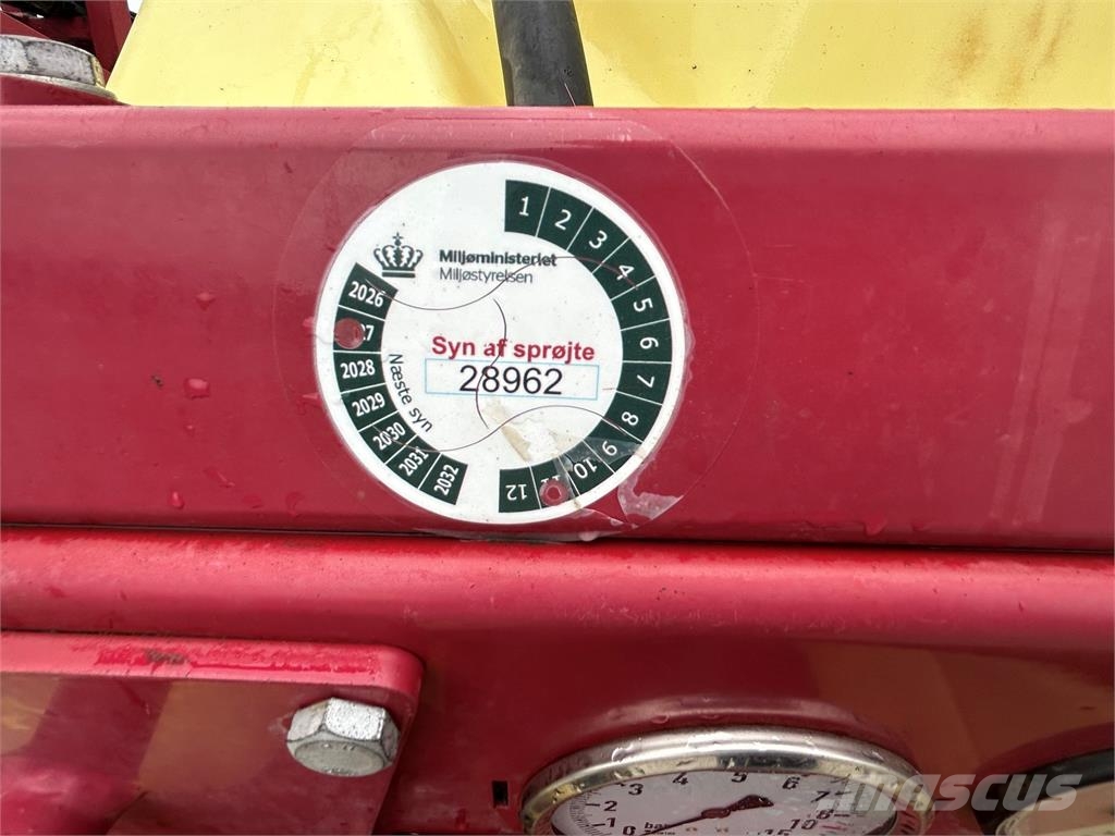 Hardi COMMANDER 4400 I Vučene prskalice