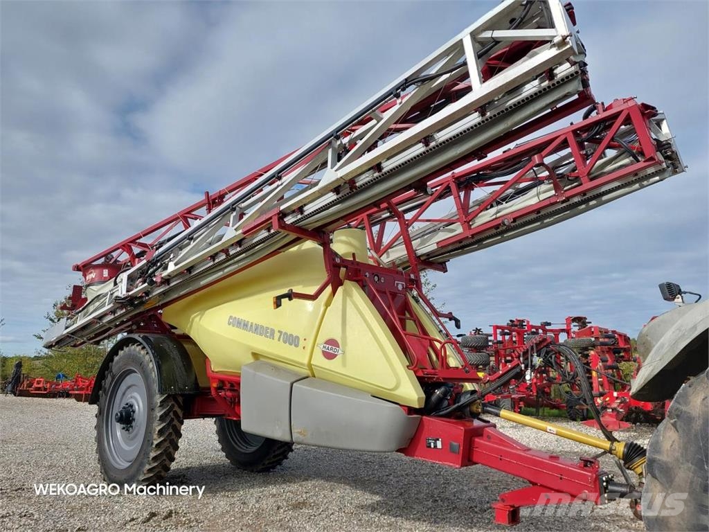 Hardi Commander 7000i - 36 m Twin Pulverizadores rebocados