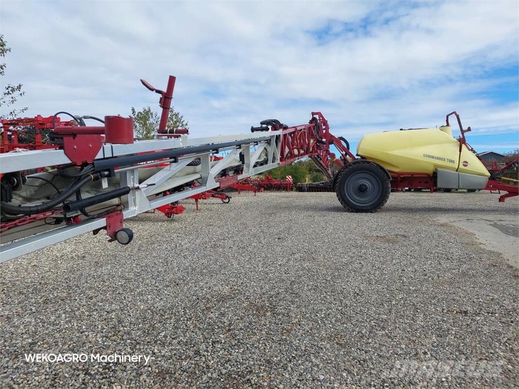 Hardi Commander 7000i - 36 m Twin Pulverizadores rebocados