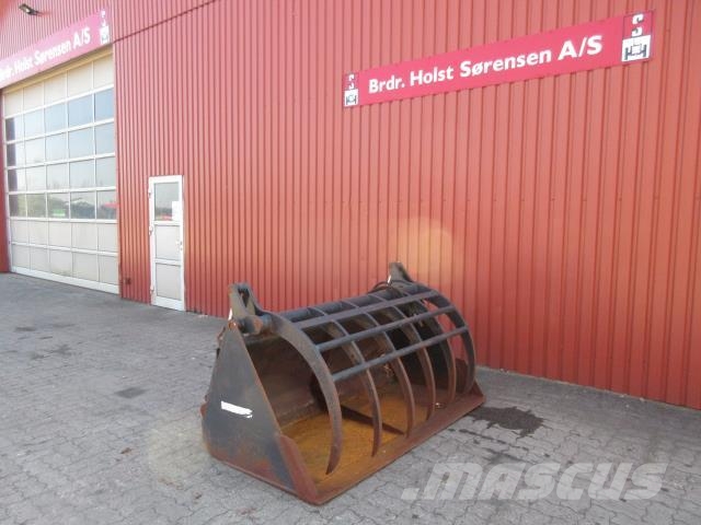 Hauer . Cits traktoru papildaprīkojums