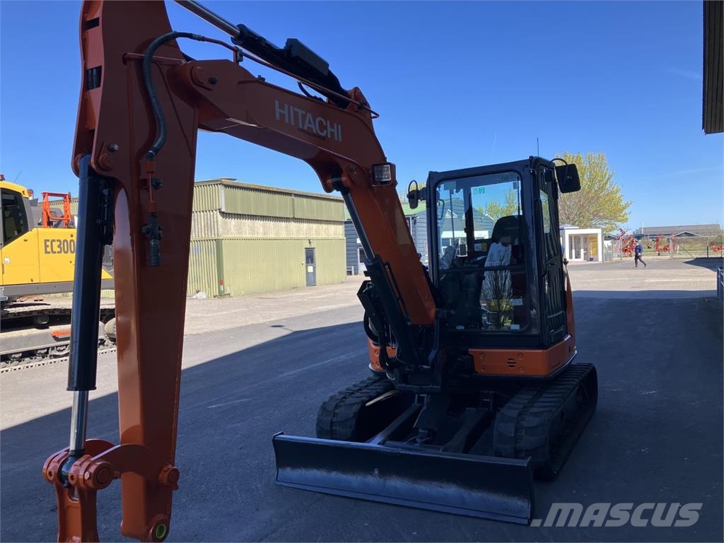 Hitachi ZX65USB-5A Escavatori cingolati