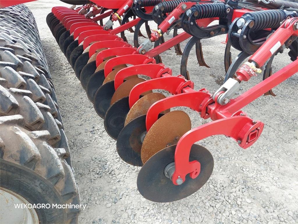 Horsch Focus 6 TD med DuoDrill مثاقيب