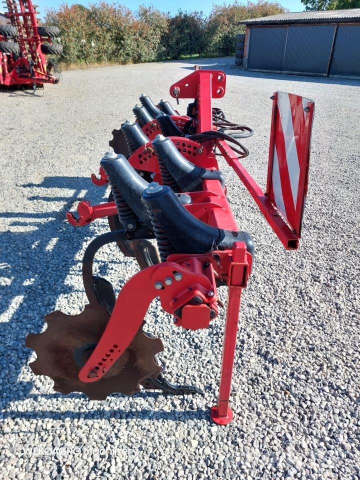 Horsch Mono 4 TG Starr Charrue à dents