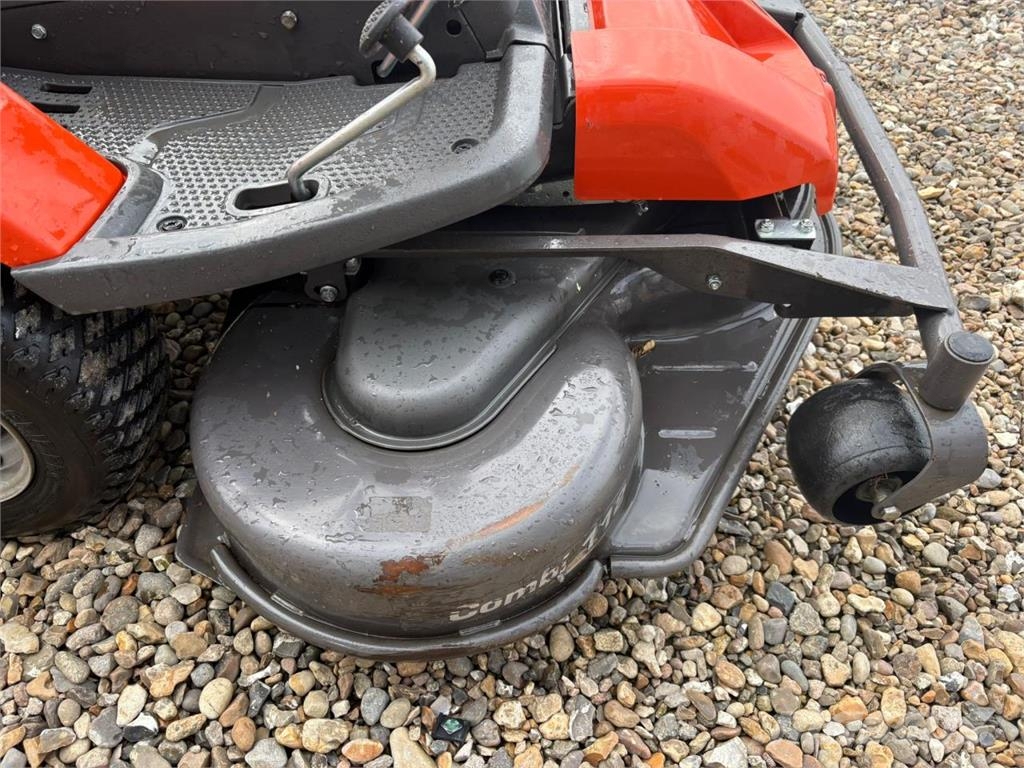 Husqvarna 316 TSX AWD Трактори