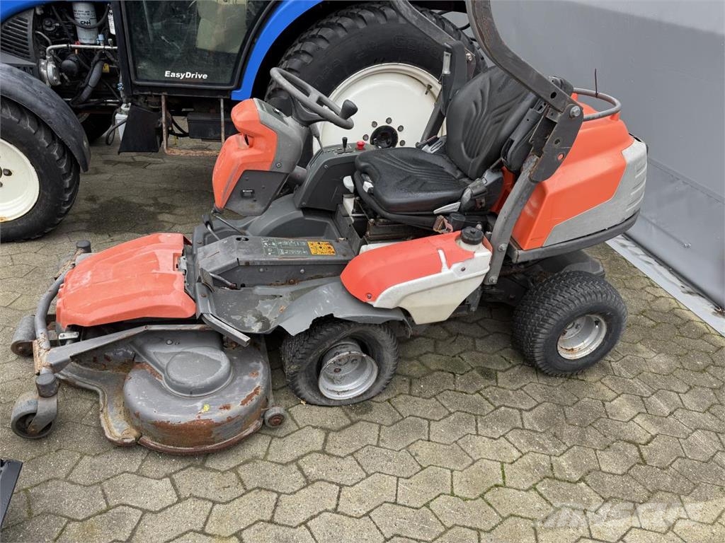Husqvarna P524 RIDER 割草机