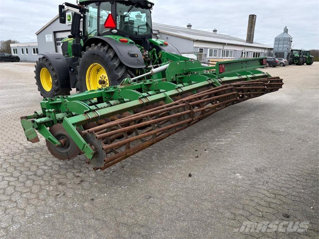 Inter-Tech 7500 زحافات ساحقة