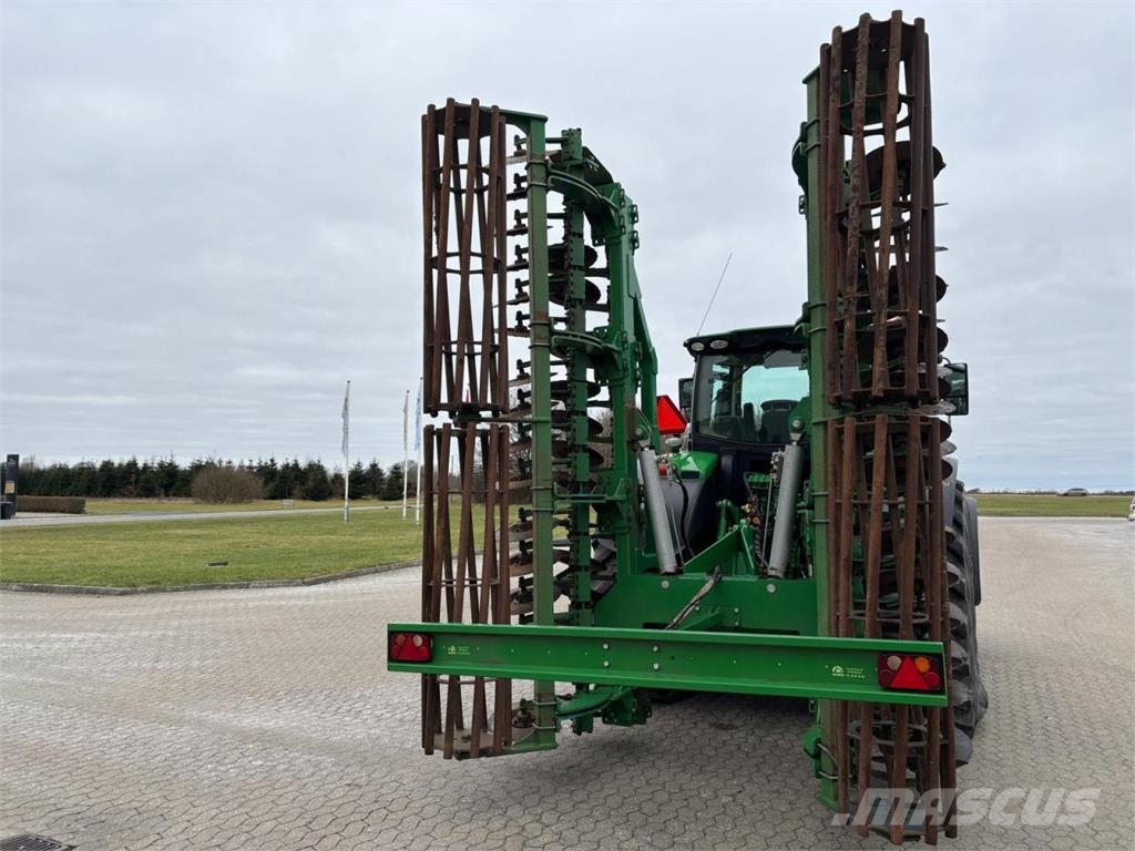 Inter-Tech 7500 زحافات ساحقة