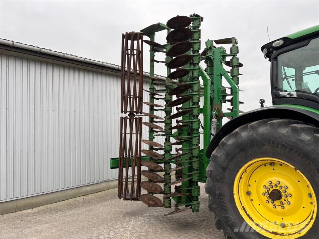 Inter-Tech 7500 زحافات ساحقة