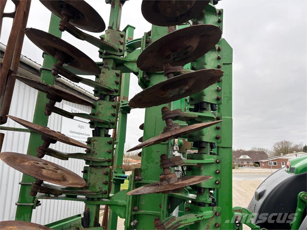 Inter-Tech 7500 زحافات ساحقة