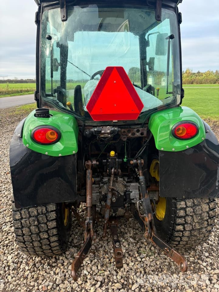 John Deere 3720 Compacttrekkers