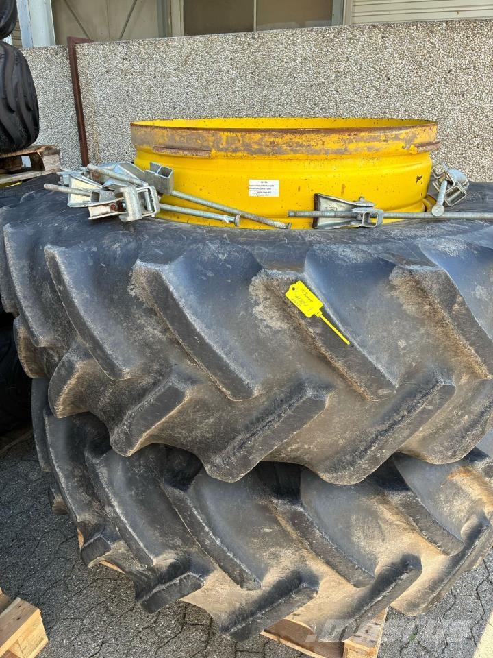 John Deere 6150R 曳引機
