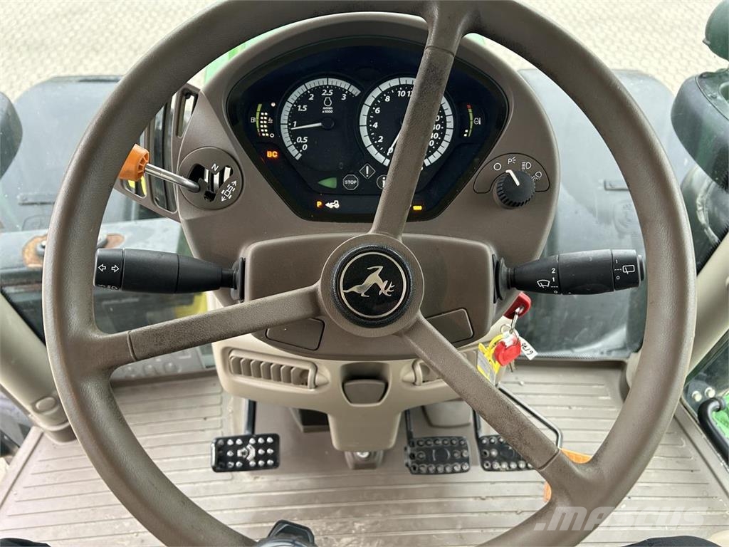 John Deere 6175R الجرارات