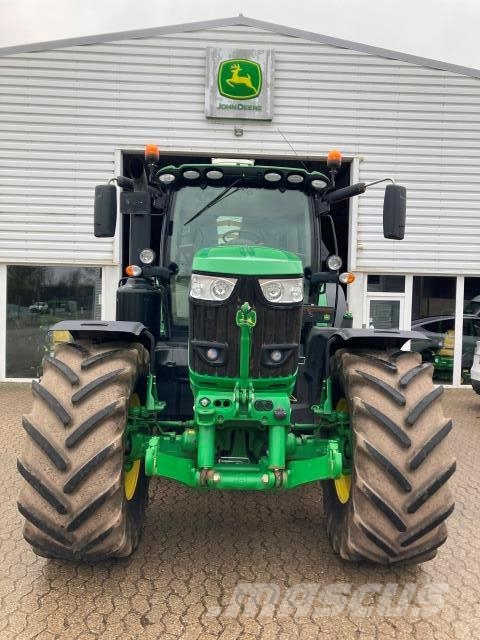 John Deere 6175R الجرارات