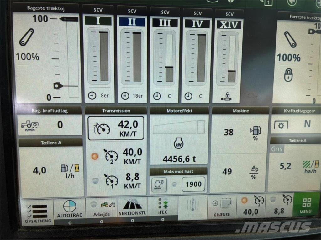 John Deere 6215R الجرارات