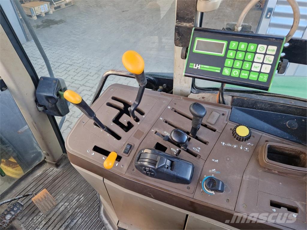 John Deere 6220 SE Traktoren