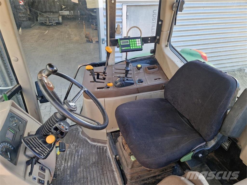 John Deere 6220 SE Traktoren