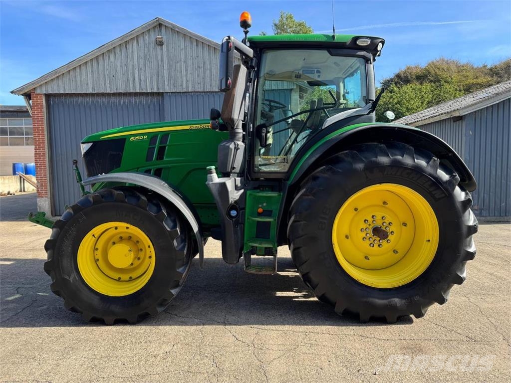 John Deere 6250R Tractores